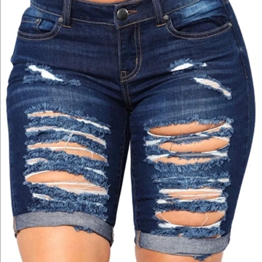 Distressed Cuffed Bermuda Jean Shorts – Size 10/12